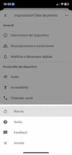 Il menu Impostazioni di un dispositivo nell'app Google Home, con «Riavvia» tra le voci
