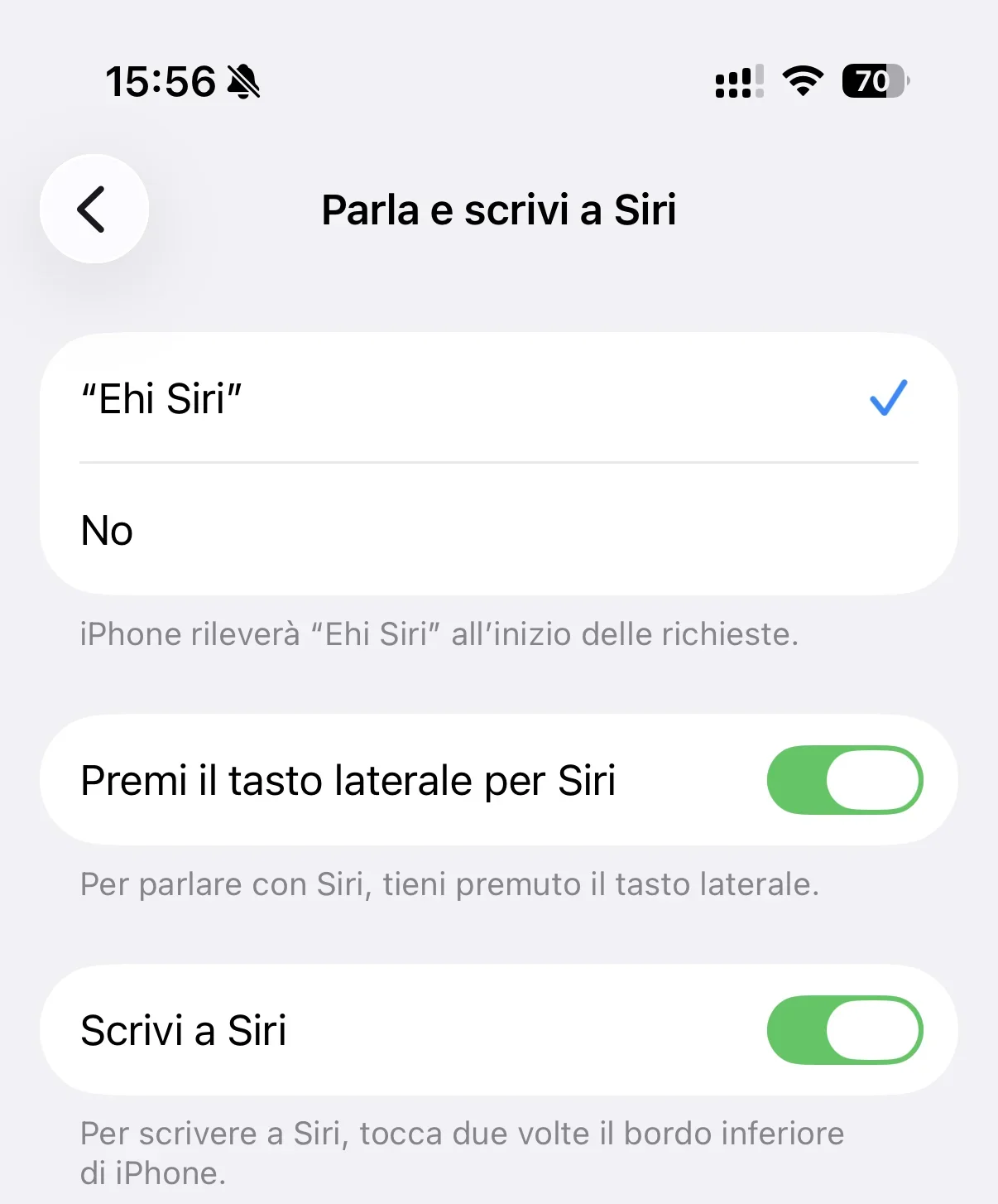 La schermata «Parla e scrivi a Siri» (Impostazioni → Apple Intelligence e Siri), con «Ehi Siri» già spuntato: da qui si disattiva e riattiva per rifare il riconoscimento vocale