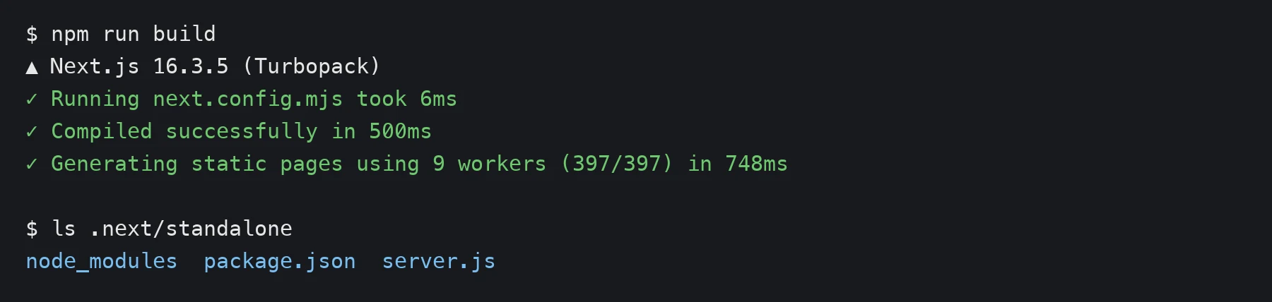 Il terminale dopo la costruzione del sito: dentro .next/standalone ci sono il server (server.js) e le dipendenze che servono