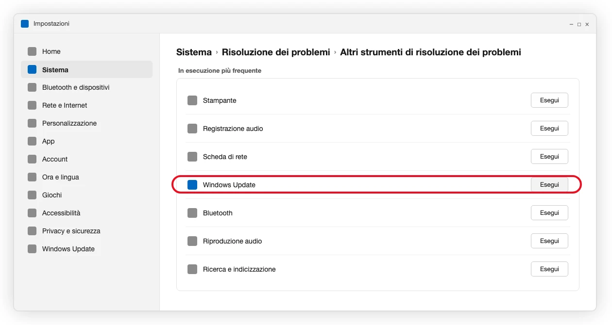 Impostazioni → Sistema → Risoluzione dei problemi → Altri strumenti di risoluzione dei problemi, con la voce Windows Update e il tasto Esegui evidenziati (ricostruzione, non una schermata reale)